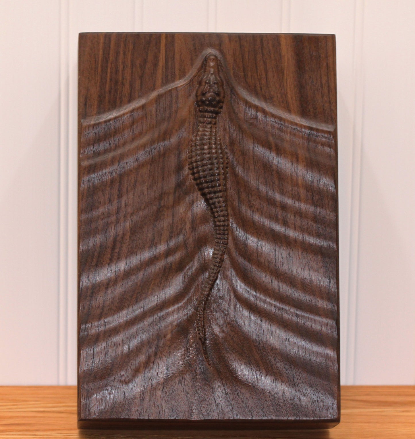 Alligator Dovetail Keepsake Box, Walnut wood box, Memory Box Walnut, Crocodile Box